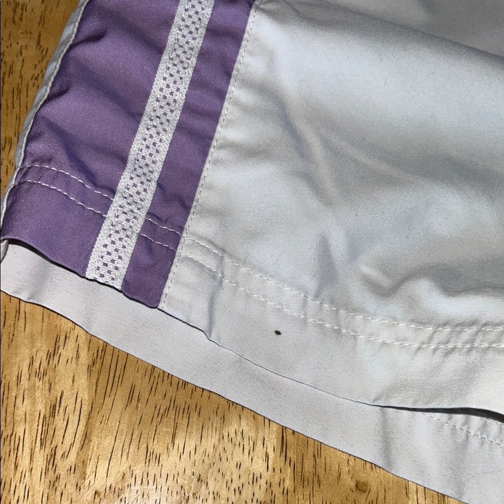 Nike Vintage Shorts - Picture 5 of 10